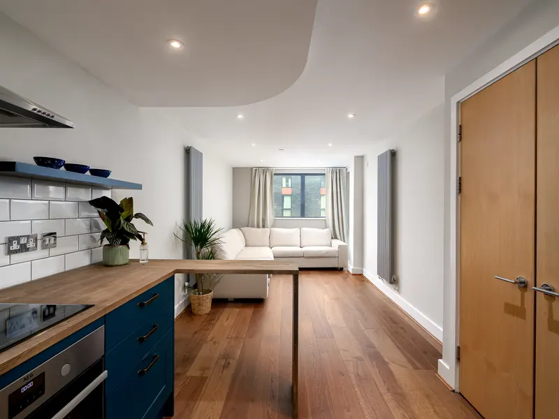 Modern apartment kitchen refurbishment at Millharbour, Docklands